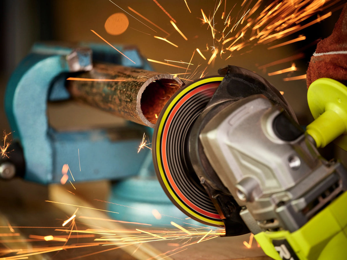 Angle Grinder Cutting and Grinding Guard Kit - A01CWG