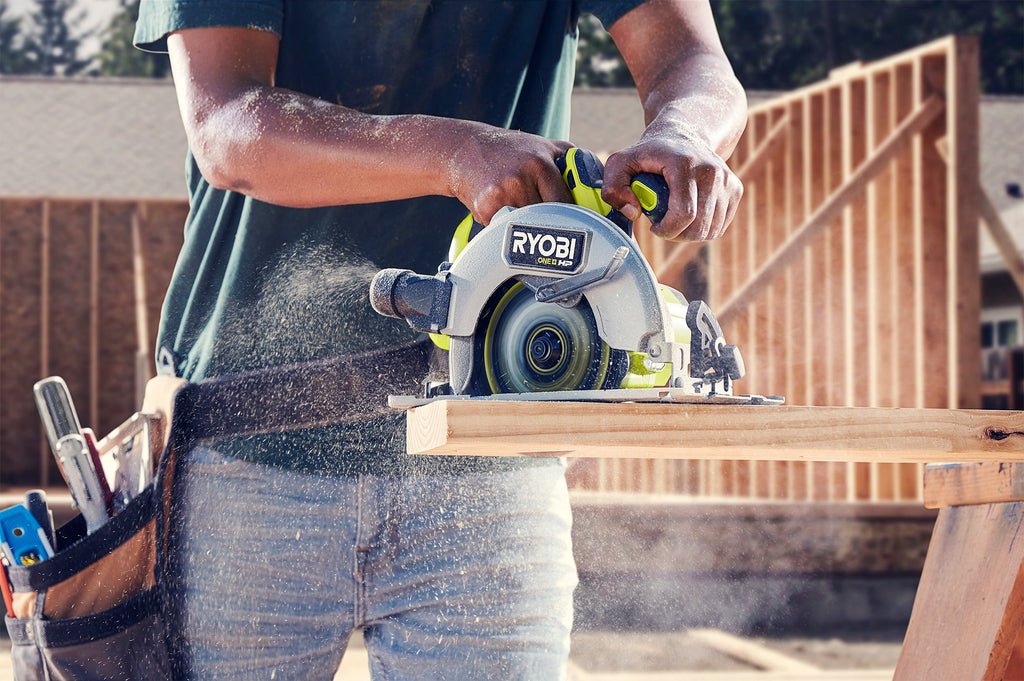 18V ONE+ HP Brushless 7-1/4" Circular Saw - PBLCS300B