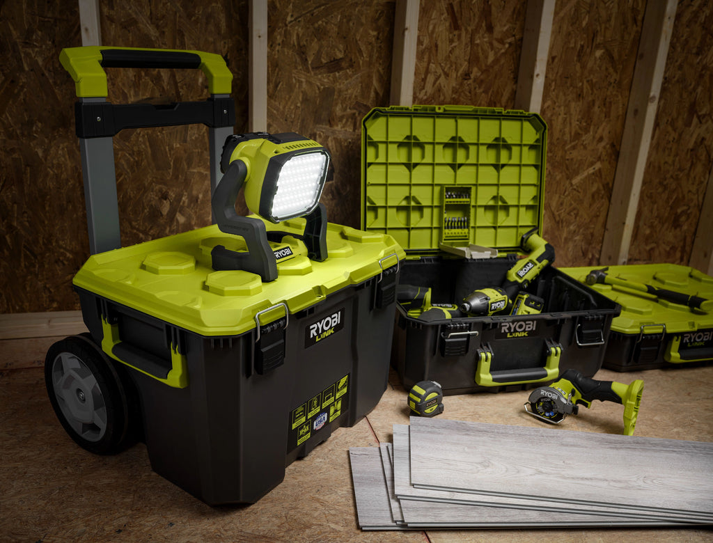 18V ONE+ Hybrid LED Work Light - PCL633B