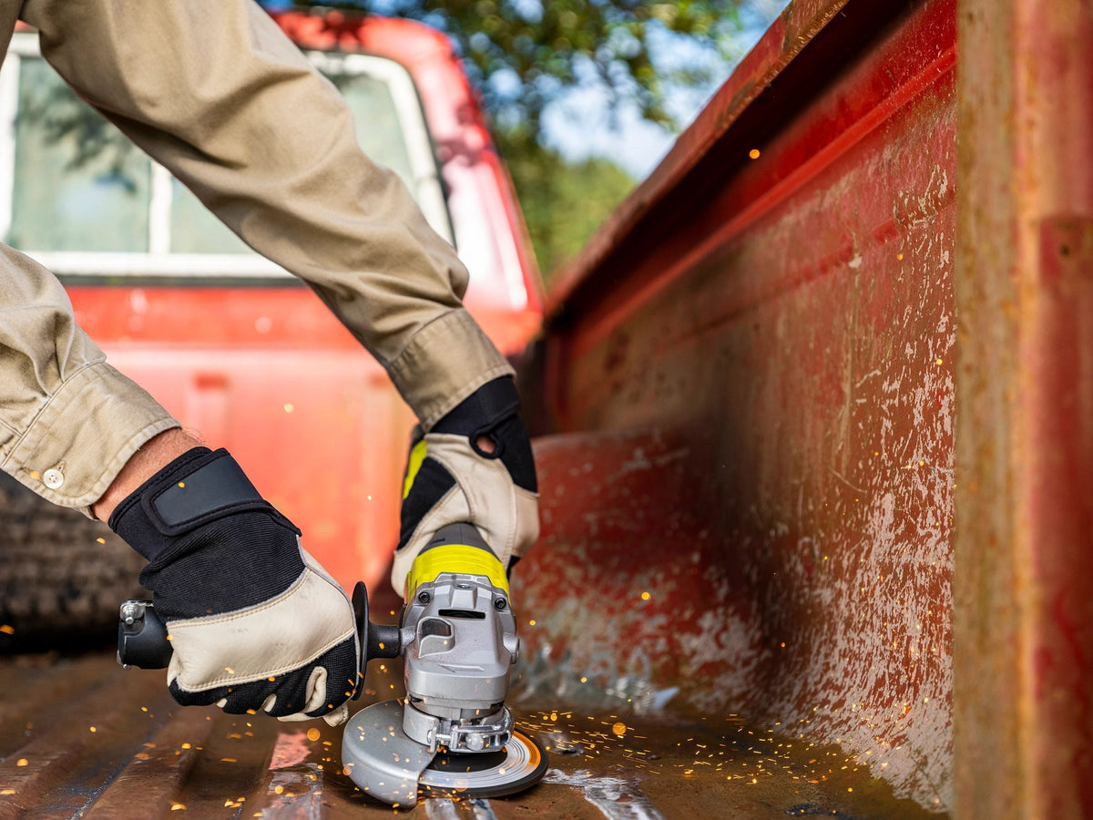 18V ONE+ 4-1/2" Angle Grinder - PCL445B