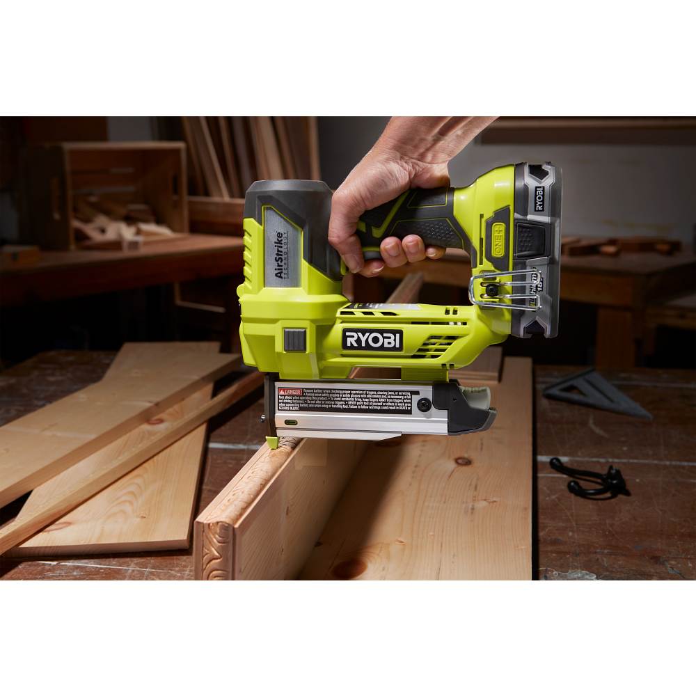 18V ONE+ Airstrike 23GA Pin Nailer - P318