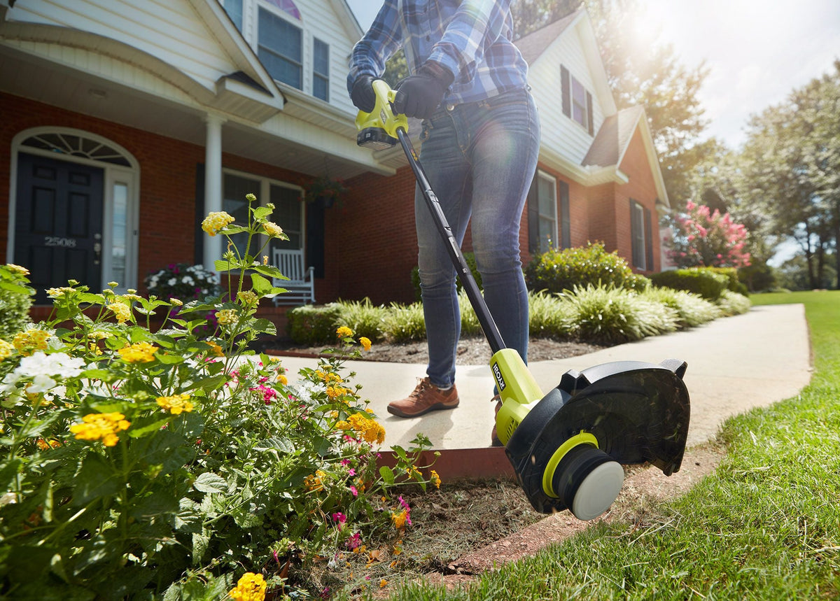 18V ONE+ 10" String Trimmer - P20103BTLVNM